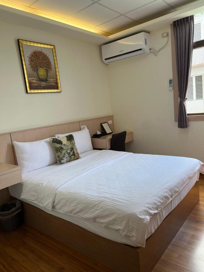 טאימאלי Oriental Hotel מראה חיצוני תמונה