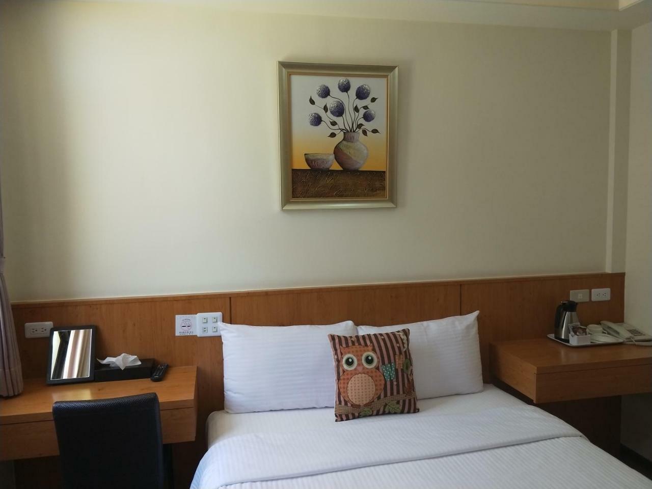 טאימאלי Oriental Hotel מראה חיצוני תמונה